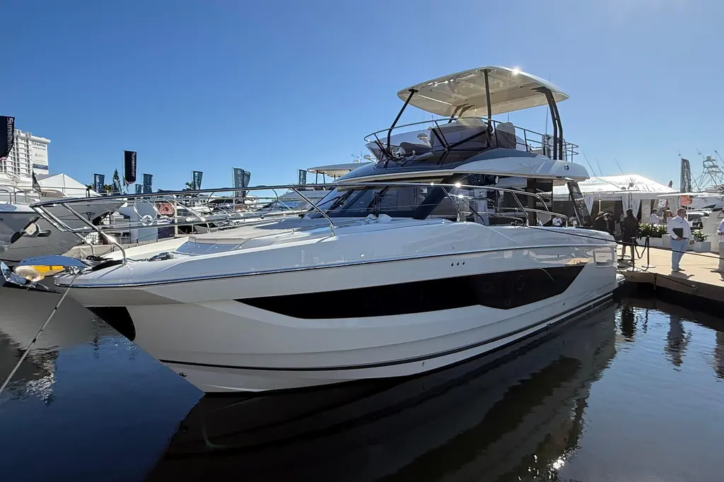 2027 Prestige F4.3 Yacht For Sale in Muskegon MI 2027 Prestige F4.3 Yacht For Sale in Muskegon MI