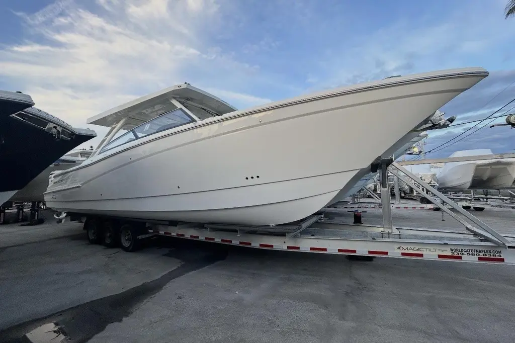 PCM 557729 2026 World Cat 400 DC-X Island Yacht For Sale in Fort Lauderdale FL PCM 557729 2026 World Cat 400 DC-X Island Yacht For Sale in Fort Lauderdale FL