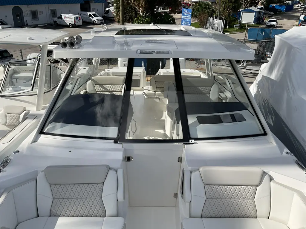 PCM 557729 2026 World Cat 400 DC-X Island Yacht For Sale in Fort Lauderdale FL PCM 557729 2026 World Cat 400 DC-X Island Yacht For Sale in Fort Lauderdale FL