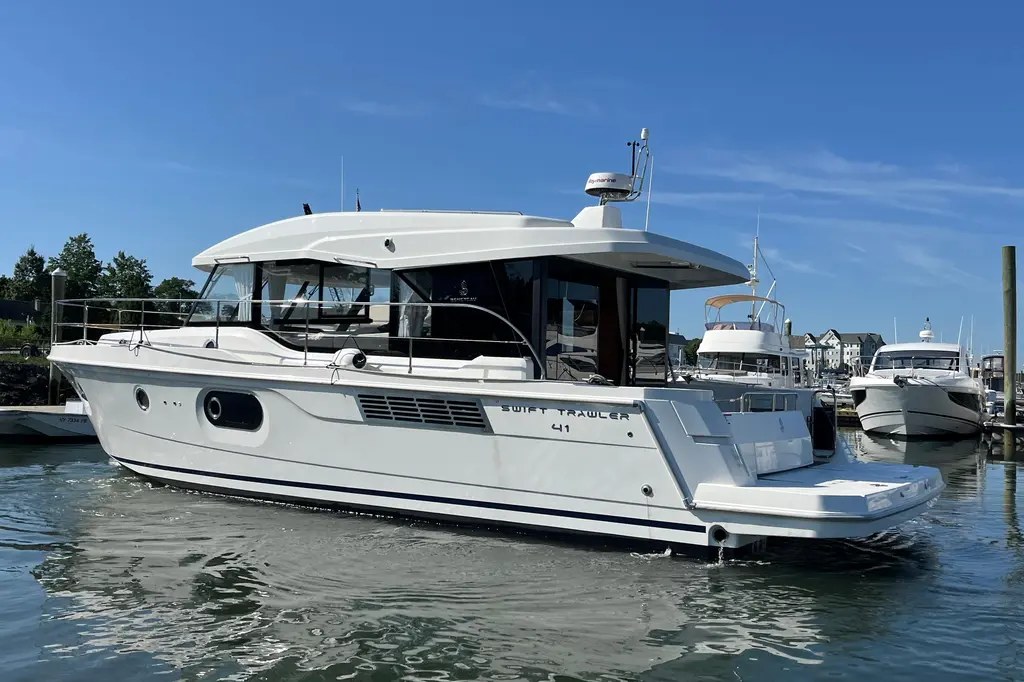2026 Beneteau 41 Swift Trawler Sedan Yacht For Sale in Port Washington NY 2026 Beneteau 41 Swift Trawler Sedan Yacht For Sale in Port Washington NY