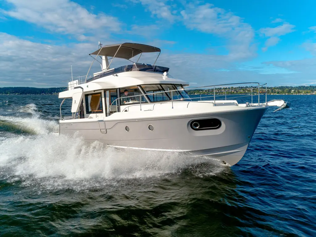  2027 Beneteau Swift Trawler 41 Fly Yacht For Sale in South Dartmouth MA