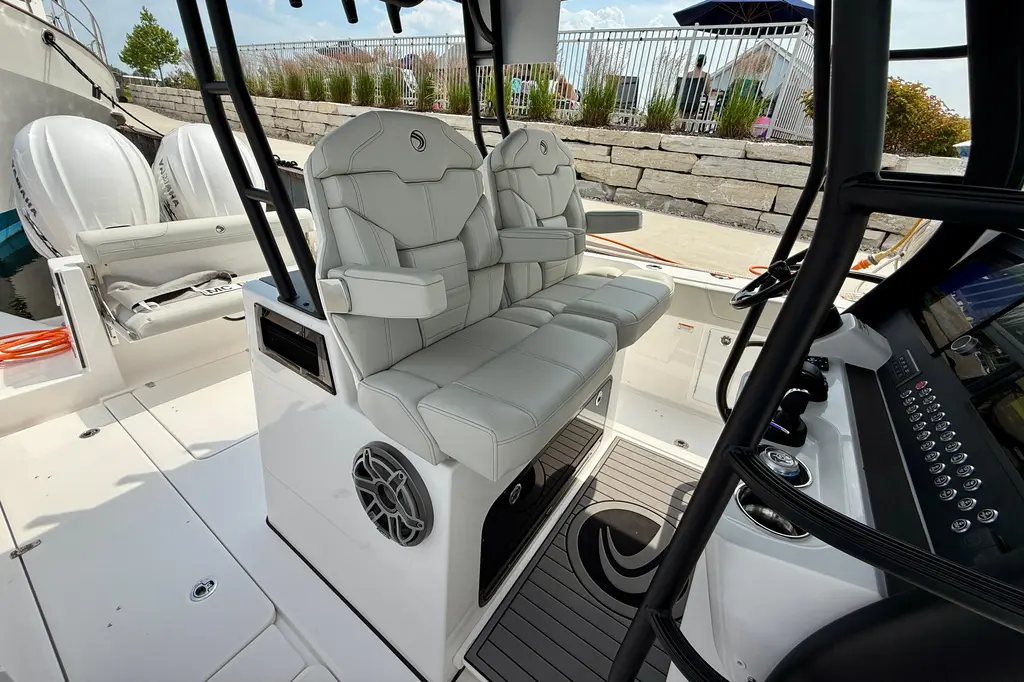  2025 EdgeWater 340CC Yacht For Sale in Sturgeon Bay WI