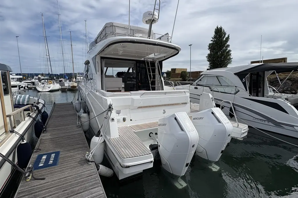 2025 Beneteau Antares 12 Fly Yacht For Sale in Poole E12