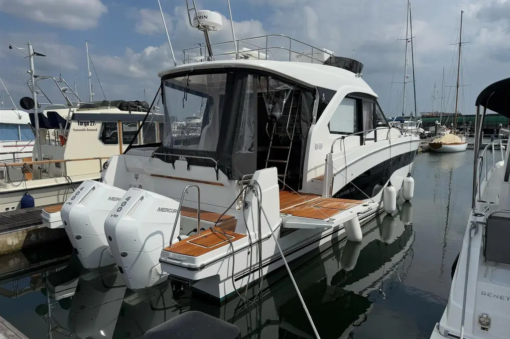  2025 Beneteau Antares 12 Fly Yacht For Sale in Poole E12