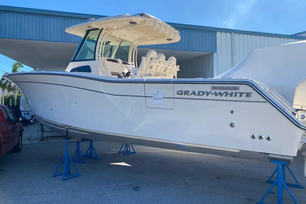 2026 Grady-White Canyon 336 Yacht For Sale in Pompano Beach FL 2026 Grady-White Canyon 336 Yacht For Sale in Pompano Beach FL