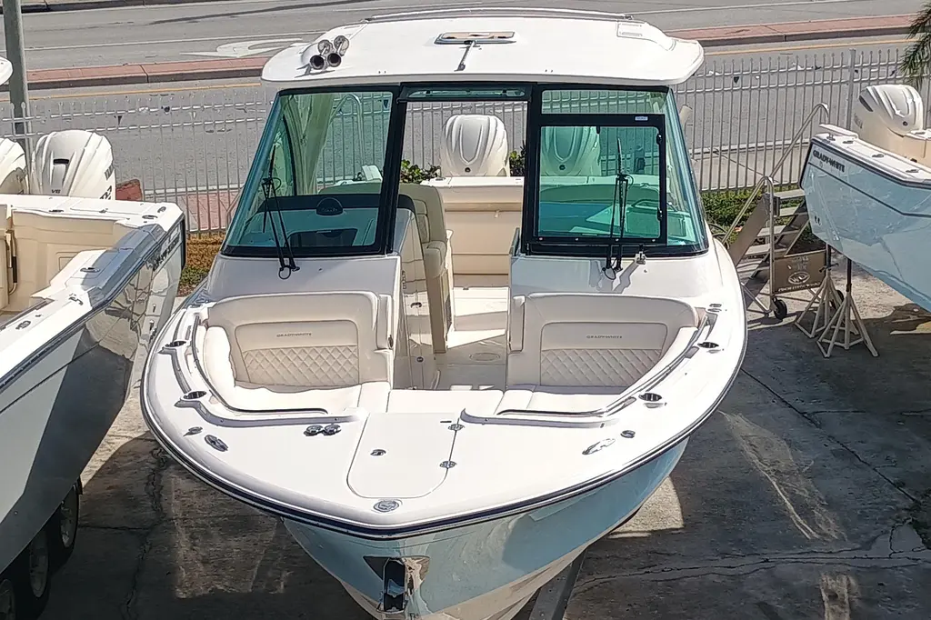 325-623 2026 Grady-White Freedom 325 Yacht For Sale in Riviera Beach FL