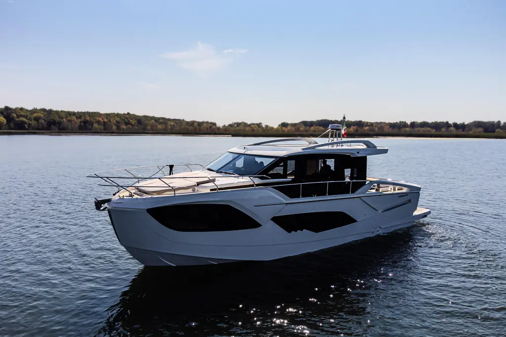 2026 Absolute Yachts 48 Coupe Yacht For Sale in St-Paul-de-l'?le-aux-Noix QC 2026 Absolute Yachts 48 Coupe Yacht For Sale in St-Paul-de-l'?le-aux-Noix QC