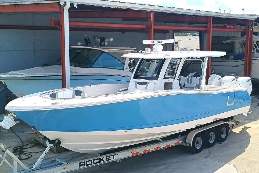 360-105 2026 Robalo R360 Center Console Yacht For Sale in Riviera Beach FL 360-105 2026 Robalo R360 Center Console Yacht For Sale in Riviera Beach FL