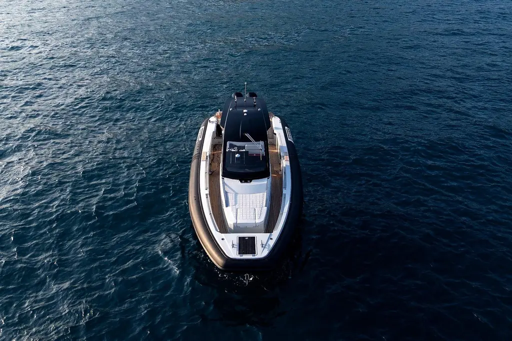 Pirelli 35 New in stock 2026 Pirelli 35 Yacht For Sale in Barcelona ES-B Pirelli 35 New in stock 2026 Pirelli 35 Yacht For Sale in Barcelona ES-B