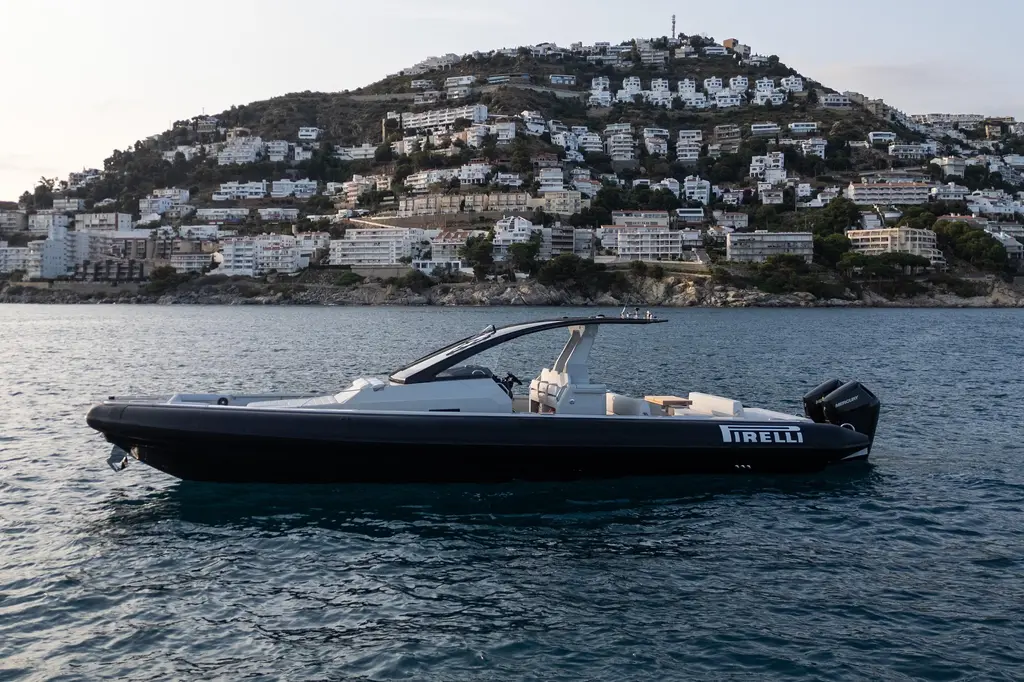 Pirelli 42 Megatender 2026 Pirelli 42 Yacht For Sale in Barcelona ES-B Pirelli 42 Megatender 2026 Pirelli 42 Yacht For Sale in Barcelona ES-B
