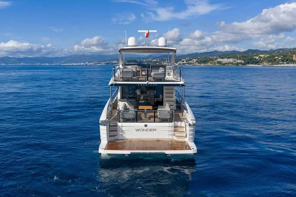 2026 Absolute Yachts 70 Fly Yacht For Sale in Southampton E19 2026 Absolute Yachts 70 Fly Yacht For Sale in Southampton E19