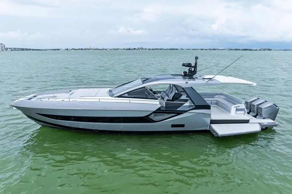 2026 Azimut Verve 48 Yacht For Sale in Clearwater FL 2026 Azimut Verve 48 Yacht For Sale in Clearwater FL