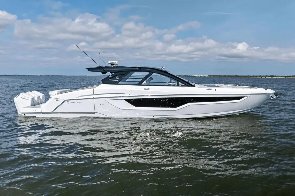 2025 Cruisers Yachts 50 GLS Yacht For Sale in Clearwater FL 2025 Cruisers Yachts 50 GLS Yacht For Sale in Clearwater FL