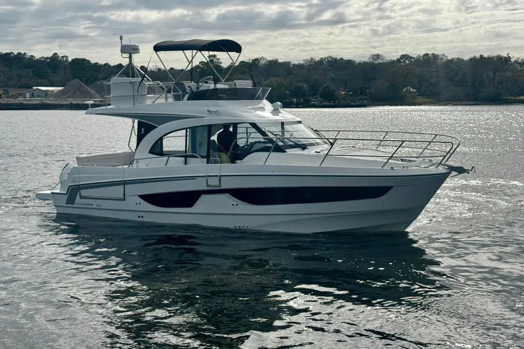 2026 Beneteau Antares 11 Fly Yacht For Sale in Niceville FL 2026 Beneteau Antares 11 Fly Yacht For Sale in Niceville FL