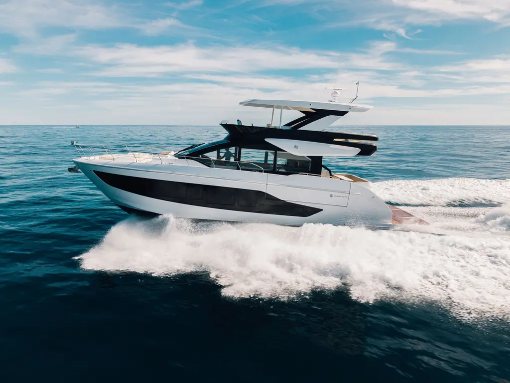2026 cruisers yachts 57 fly jupiter florida for sale