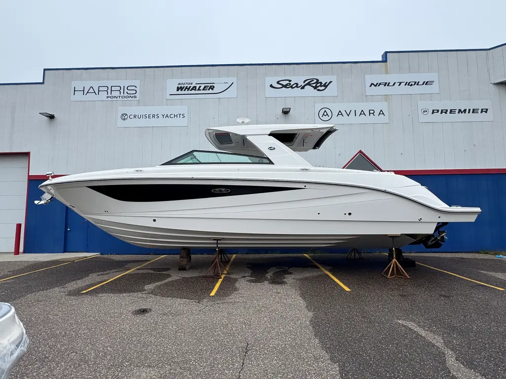 2026 Sea Ray SLX 400 Yacht For Sale in Rogers MN 2026 Sea Ray SLX 400 Yacht For Sale in Rogers MN