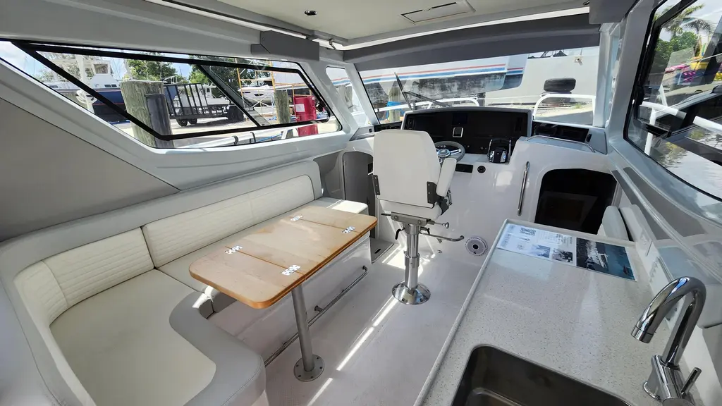 2026 ArrowCat 320 Yacht For Sale in Clearwater FL 2026 ArrowCat 320 Yacht For Sale in Clearwater FL