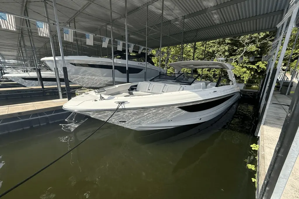 2026 Sea Ray SLX 400 Yacht For Sale in Lake Ozark MO 2026 Sea Ray SLX 400 Yacht For Sale in Lake Ozark MO