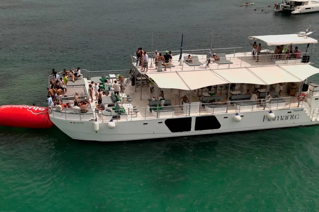 2027 Custom PAXCAT Yacht For Sale in Treasure Island FL 2027 Custom PAXCAT Yacht For Sale in Treasure Island FL