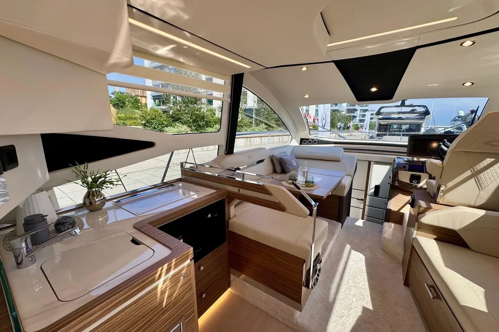 2025 Cobrey 42 FLY Yacht For Sale in Gdynia 2025 Cobrey 42 FLY Yacht For Sale in Gdynia