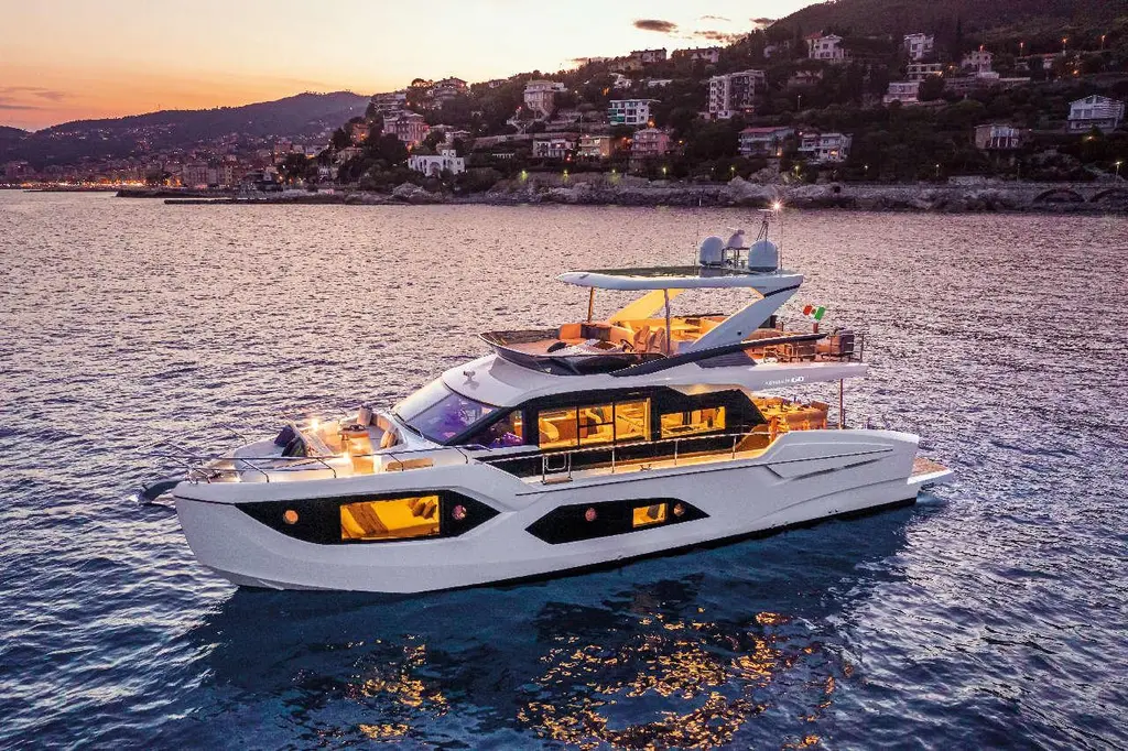 2026 Absolute Yachts 60 Fly Yacht For Sale in Southampton E19 2026 Absolute Yachts 60 Fly Yacht For Sale in Southampton E19