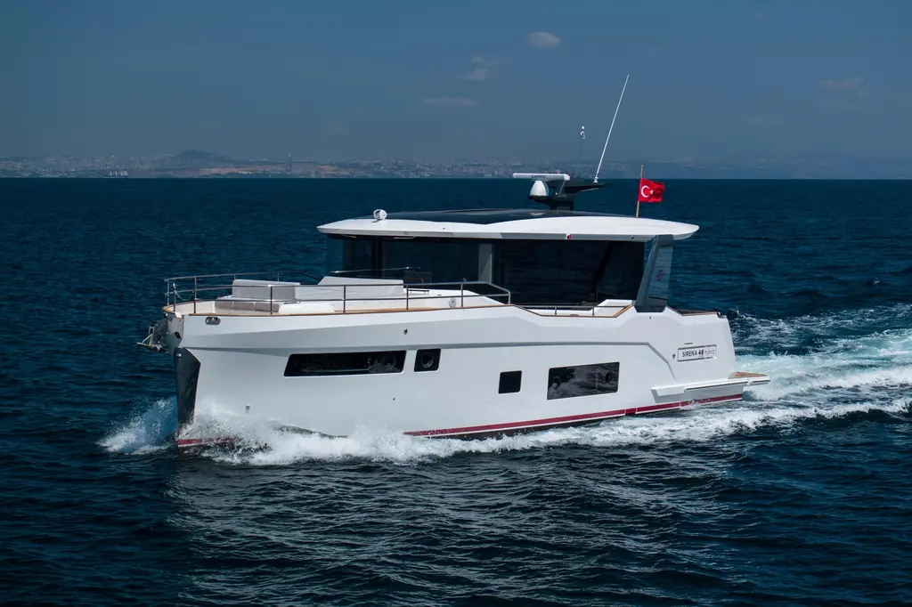 2027 sirena 48 coupe chicago illinois for sale