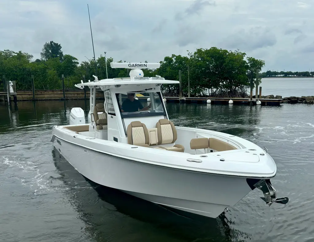 2025 Everglades 335 Center Console Yacht For Sale in Jensen Beach FL 2025 Everglades 335 Center Console Yacht For Sale in Jensen Beach FL
