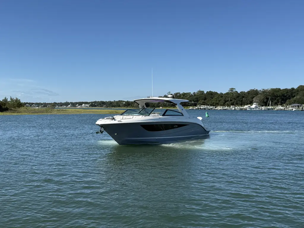 2026 Sea Ray SLX 400 Outboard Yacht For Sale in Wrightsville Beach NC 2026 Sea Ray SLX 400 Outboard Yacht For Sale in Wrightsville Beach NC