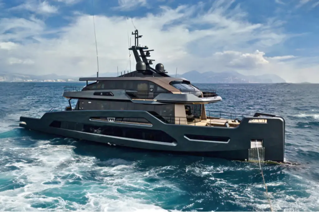 2029 Maori 125 Yacht For Sale in Olbia IT-SS 2029 Maori 125 Yacht For Sale in Olbia IT-SS