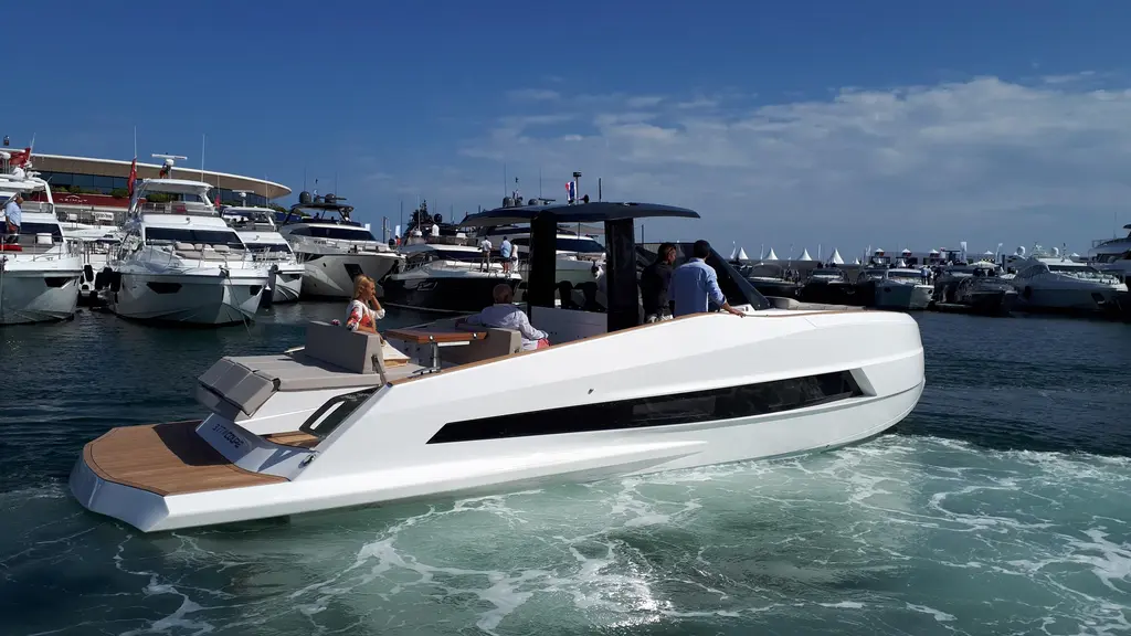 Yacht new 2026 2026 Astondoa 377 Coupe Yacht For Sale in Hy?res les Palmiers 83 Yacht new 2026 2026 Astondoa 377 Coupe Yacht For Sale in Hy?res les Palmiers 83