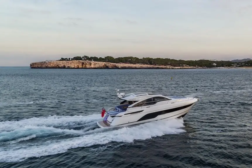  2026 Fairline Targa 47 GT Yacht For Sale in Piet? 