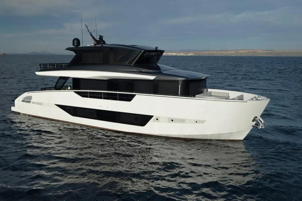 YACHTING CONSEIL 2027 Astondoa AX8 Yacht For Sale in Hy?res 83 YACHTING CONSEIL 2027 Astondoa AX8 Yacht For Sale in Hy?res 83