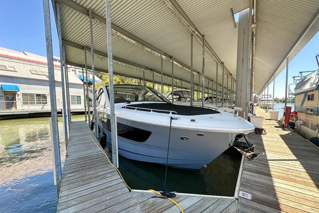 2025 Sea Ray Sundancer 370 Yacht For Sale in Sacramento CA 2025 Sea Ray Sundancer 370 Yacht For Sale in Sacramento CA