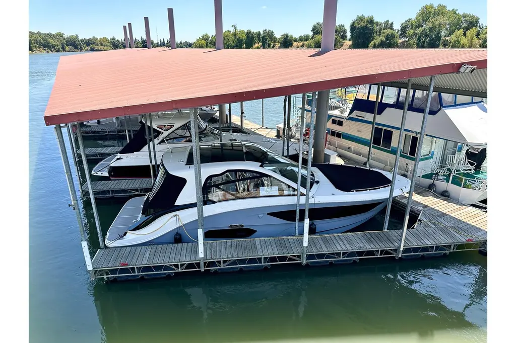 2025 Sea Ray Sundancer 370 Yacht For Sale in Sacramento CA 2025 Sea Ray Sundancer 370 Yacht For Sale in Sacramento CA