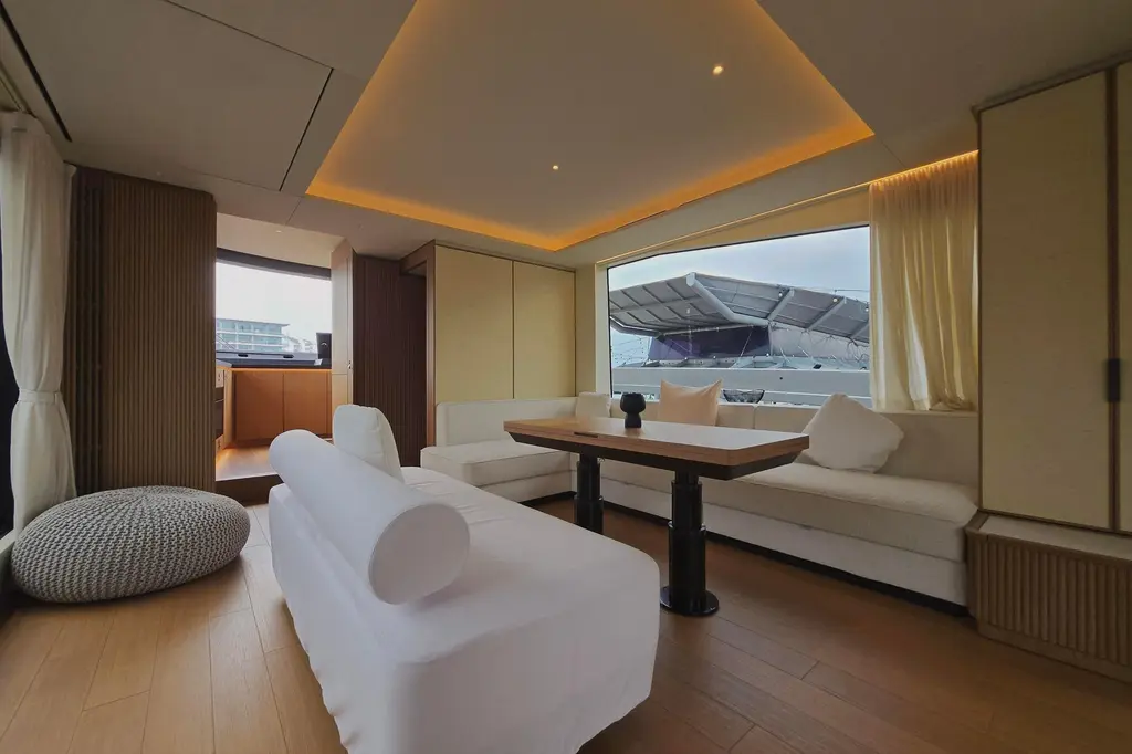 2025 Azimut Seadeck 7 Yacht For Sale in Singapore 2025 Azimut Seadeck 7 Yacht For Sale in Singapore