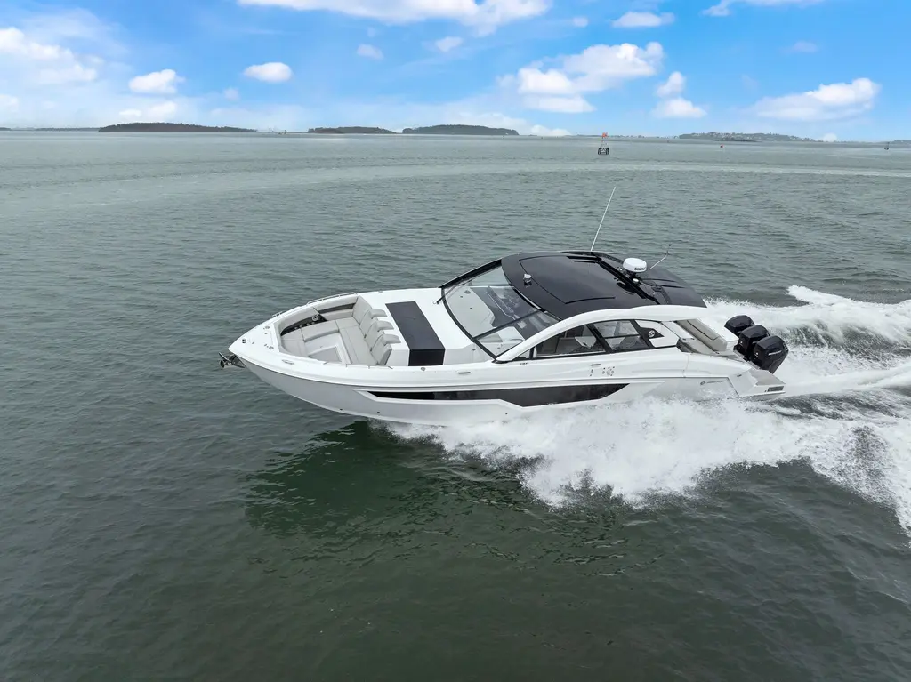 2026 Cruisers Yachts 50 GLS Yacht For Sale in Quincy MA 2026 Cruisers Yachts 50 GLS Yacht For Sale in Quincy MA