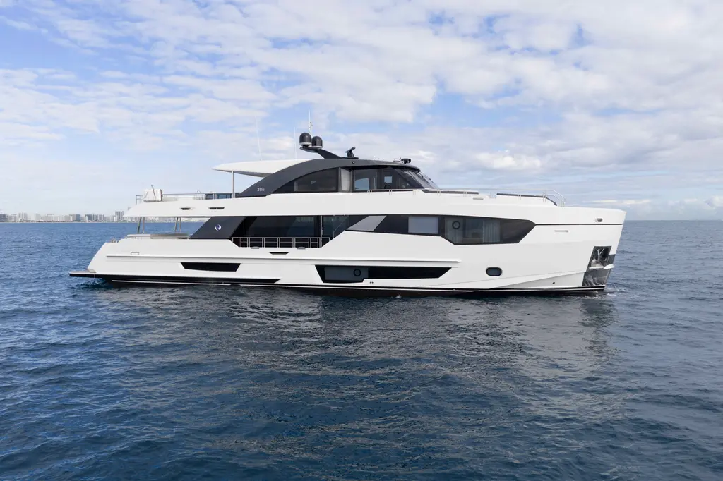 2026 Ocean Alexander 30R Yacht For Sale in Pompano Beach FL 2026 Ocean Alexander 30R Yacht For Sale in Pompano Beach FL