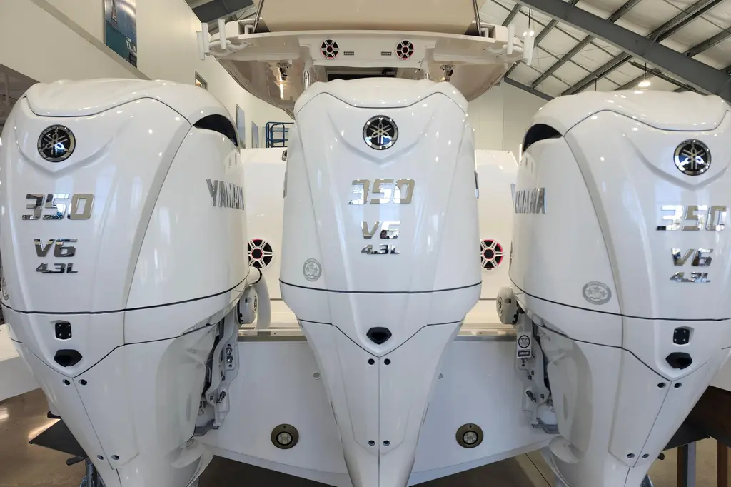  2026 Regal 38 SAV Yacht For Sale in Pasadena MD