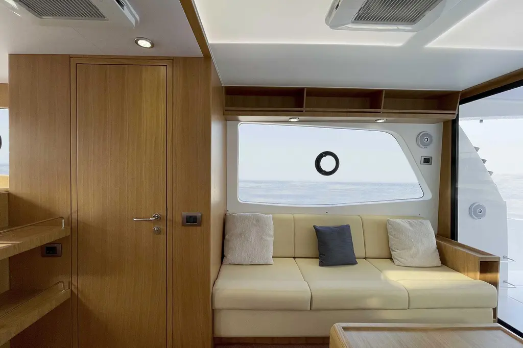 #3 SILVERCAT 40LUX 2026 40 LUX Yacht For Sale in Richmond BC #3 SILVERCAT 40LUX 2026 40 LUX Yacht For Sale in Richmond BC