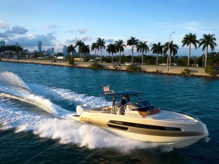 2026 Invictus GT370S Yacht For Sale in Beaulieu-sur-Mer 06 2026 Invictus GT370S Yacht For Sale in Beaulieu-sur-Mer 06