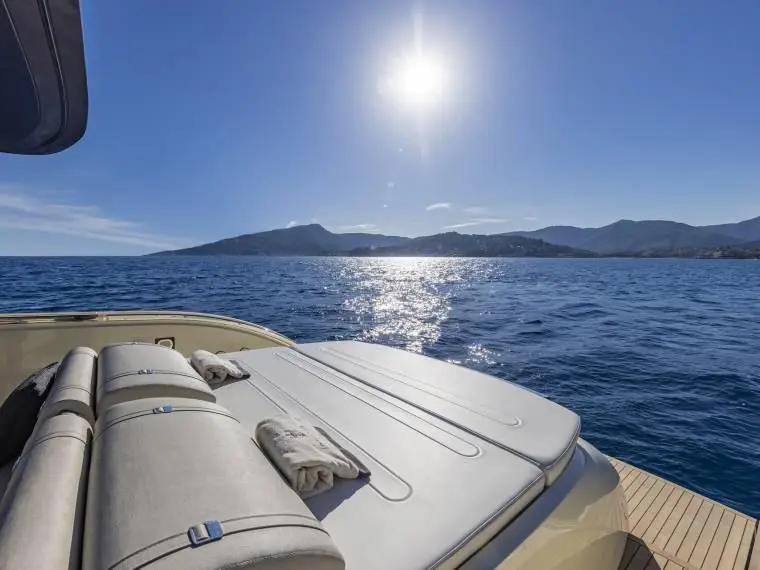 2026 Invictus TT460 Yacht For Sale in Beaulieu-sur-Mer 06 2026 Invictus TT460 Yacht For Sale in Beaulieu-sur-Mer 06