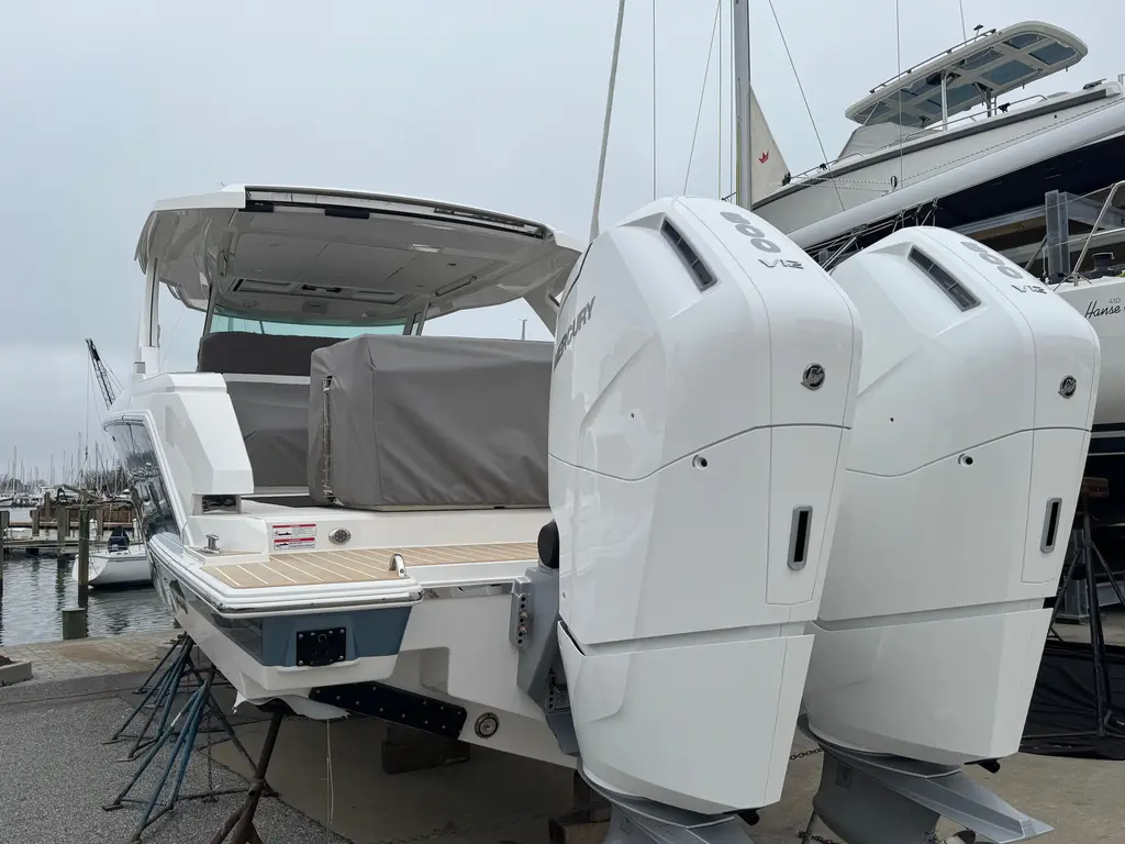 2025 Tiara Yachts 43 LS Yacht For Sale in Annapolis MD 2025 Tiara Yachts 43 LS Yacht For Sale in Annapolis MD