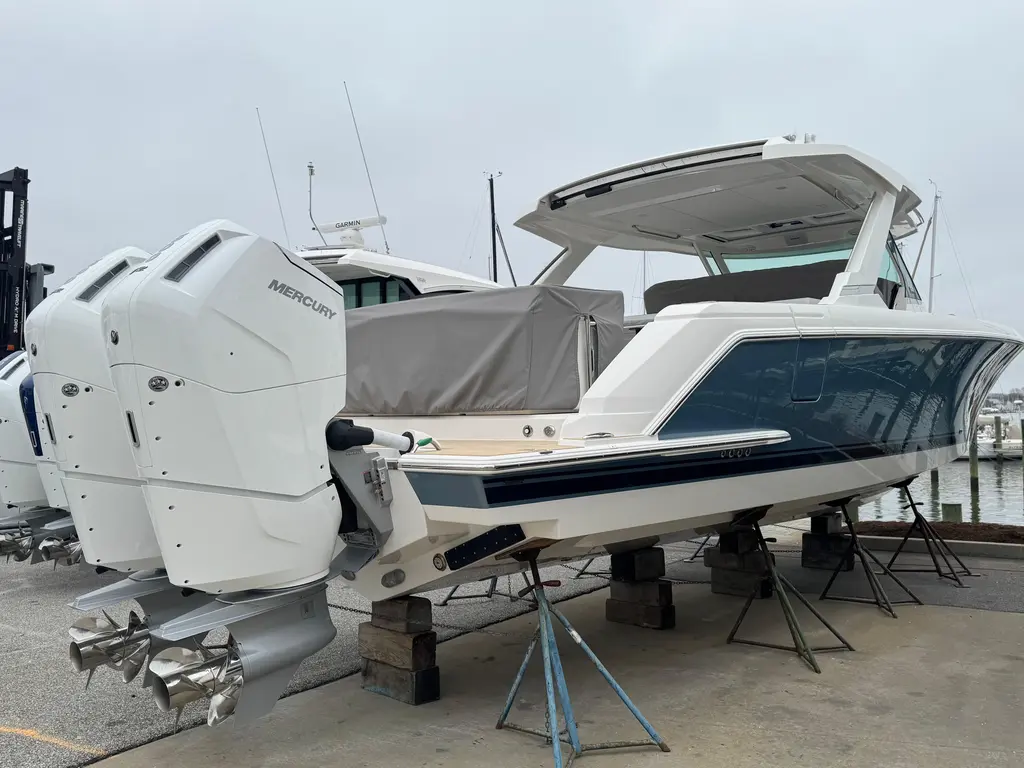 2025 Tiara Yachts 43 LS Yacht For Sale in Annapolis MD 2025 Tiara Yachts 43 LS Yacht For Sale in Annapolis MD