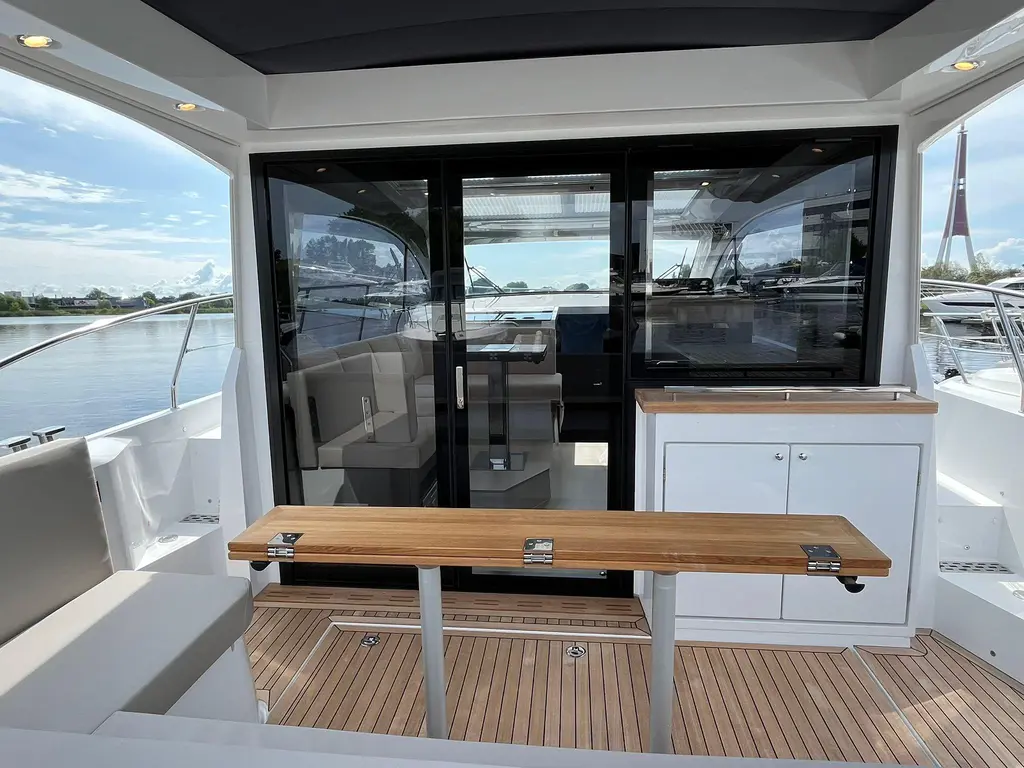 2023 Sealine C390 Yacht For Sale in Riga 2023 Sealine C390 Yacht For Sale in Riga