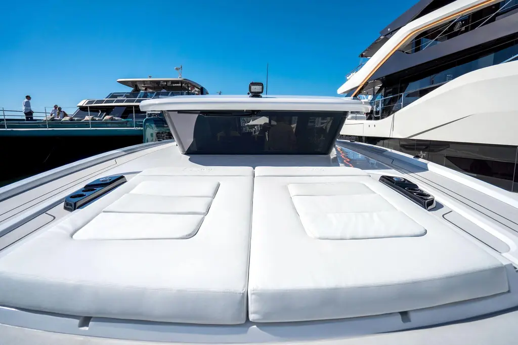 R2D2 2025 SUNREEF YACHTS 55 Ultima Yacht For Sale in Sitges ES-B R2D2 2025 SUNREEF YACHTS 55 Ultima Yacht For Sale in Sitges ES-B