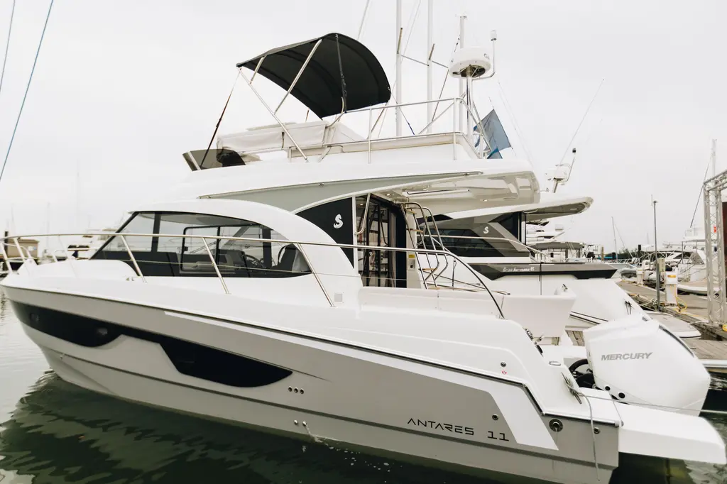 2026 Beneteau Antares 11 Fly Yacht For Sale in Charleston SC 2026 Beneteau Antares 11 Fly Yacht For Sale in Charleston SC