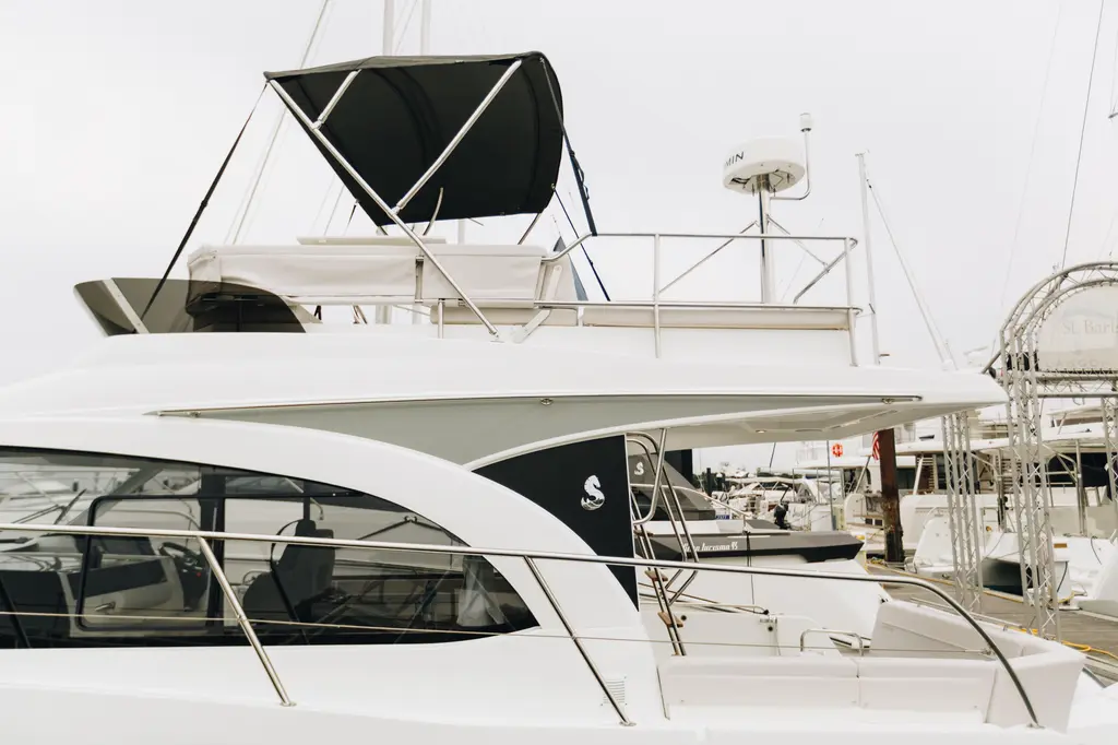 2026 Beneteau Antares 11 Fly Yacht For Sale in Charleston SC 2026 Beneteau Antares 11 Fly Yacht For Sale in Charleston SC
