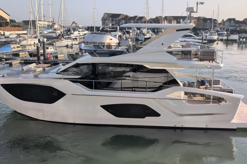 2025 Absolute Yachts 52 Fly Yacht For Sale in Southampton E19 2025 Absolute Yachts 52 Fly Yacht For Sale in Southampton E19