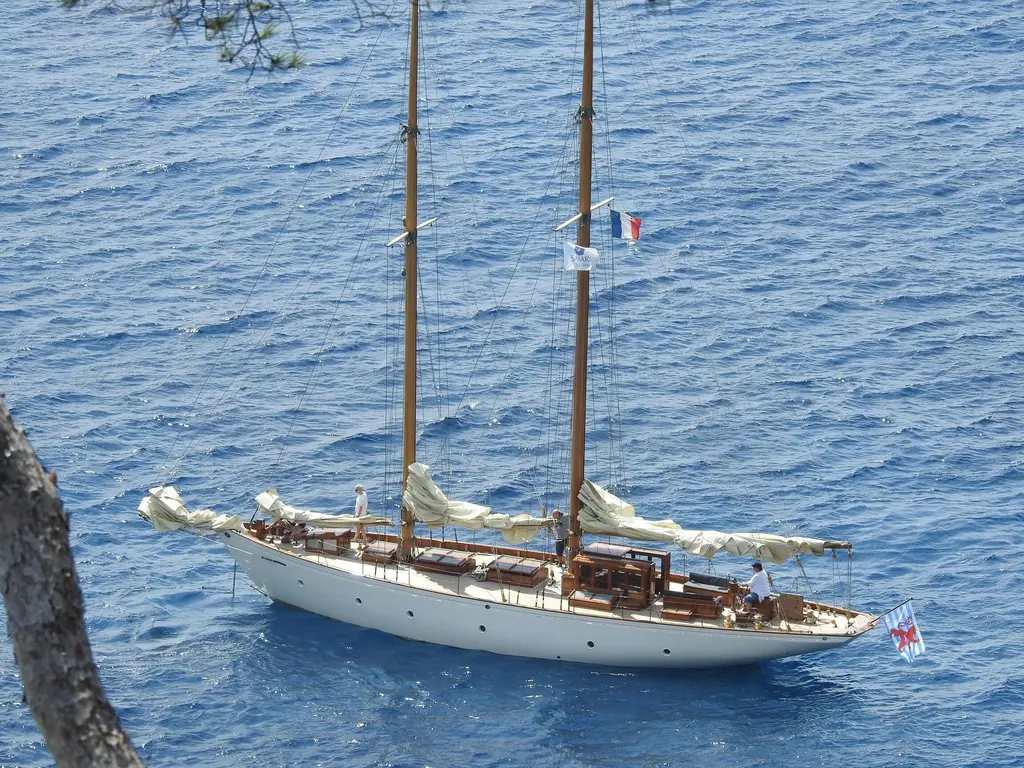 ARMIDE 1938 Custom By Classic Works Yacht For Sale in Sanary Sur Mer ARMIDE 1938 Custom By Classic Works Yacht For Sale in Sanary Sur Mer