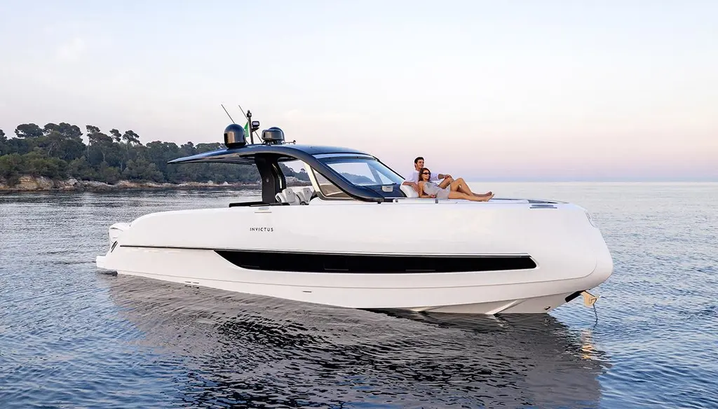 2026 Invictus TT420S Yacht For Sale in Beaulieu-sur-Mer 06 2026 Invictus TT420S Yacht For Sale in Beaulieu-sur-Mer 06